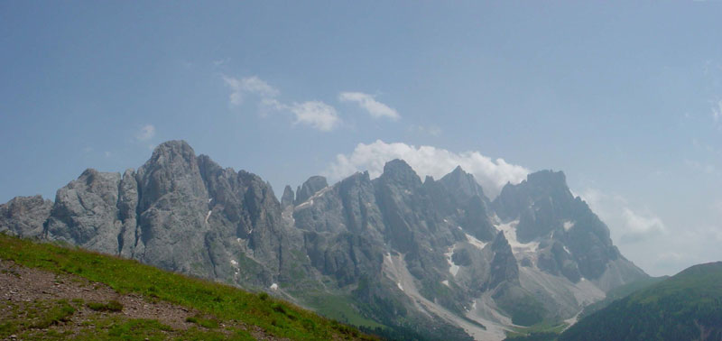 Il-Mulaz-e-le-Pale-di-San-Martino.jpg